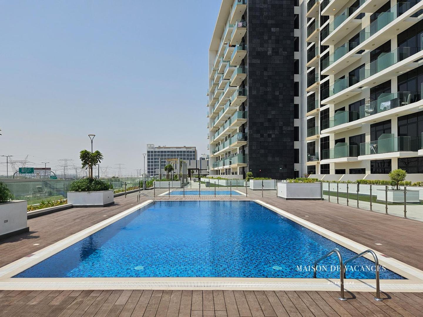 Apartment Modern 10mins From Mall