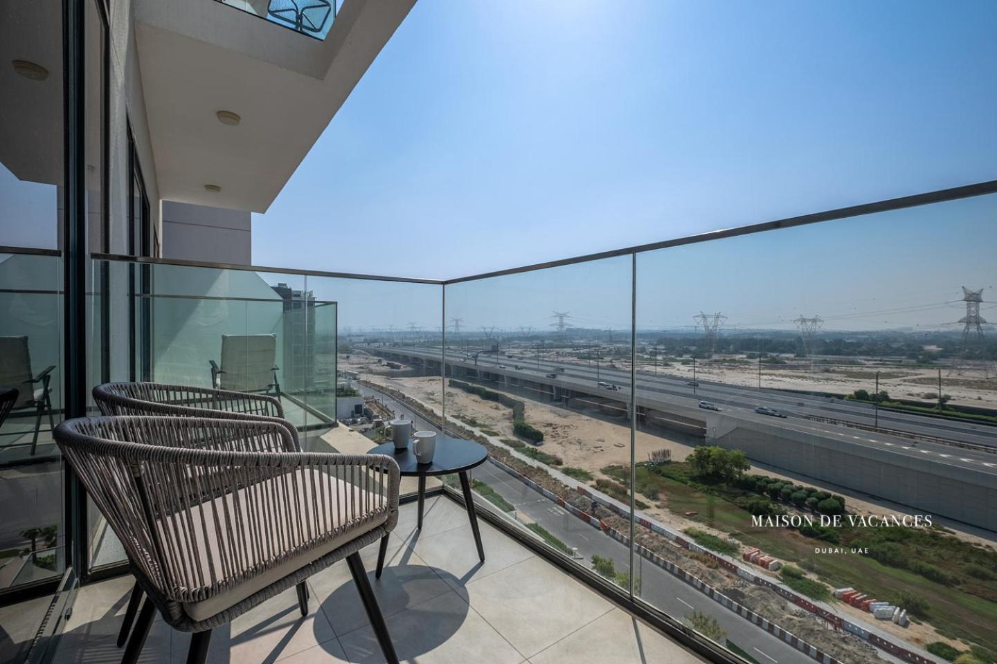 Modern 10mins From Mall