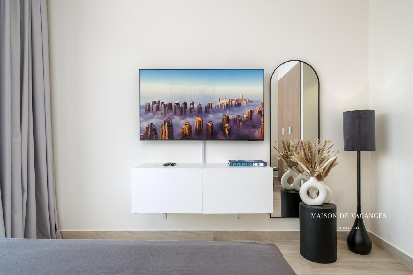 Modern 10mins From Mall Apartment Dubai