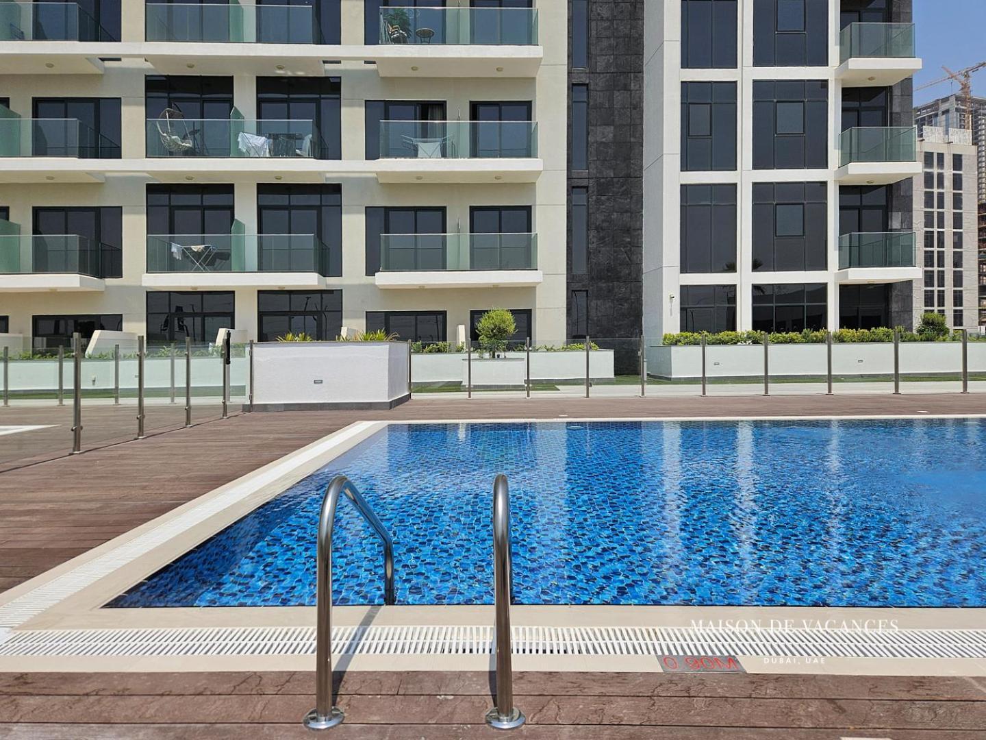 Modern 10mins From Mall Dubai